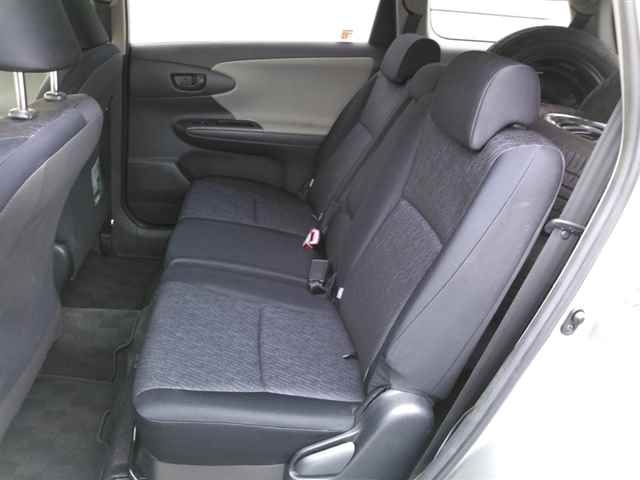 TOYOTA WISH 2010