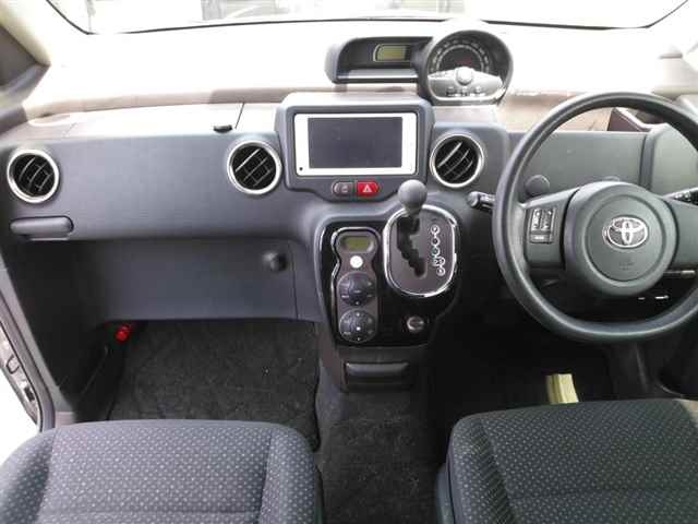 TOYOTA SPADE 2014