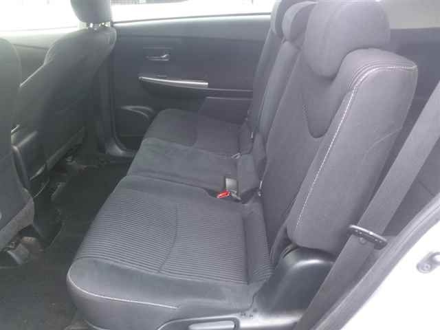 TOYOTA PRIUS ALPHA 2020