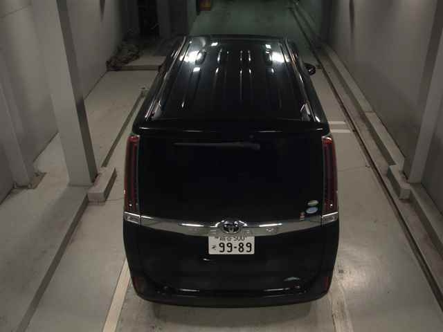 TOYOTA NOAH 2017