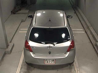 TOYOTA VITZ 2011