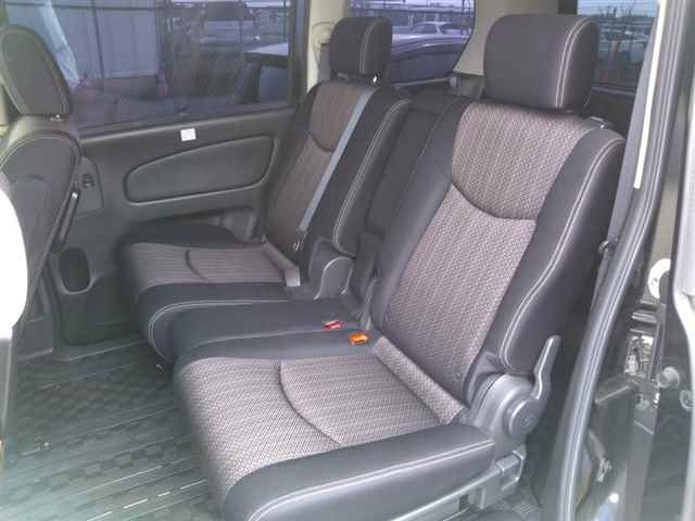 NISSAN SERENA 2015