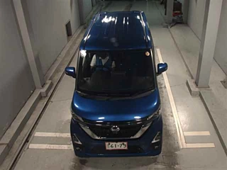 NISSAN ROOX 2020