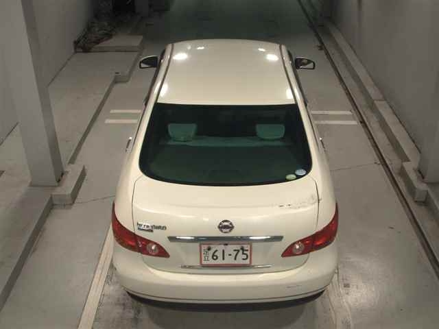 NISSAN SYLPHY 2010