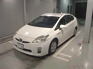 TOYOTA PRIUS 2011