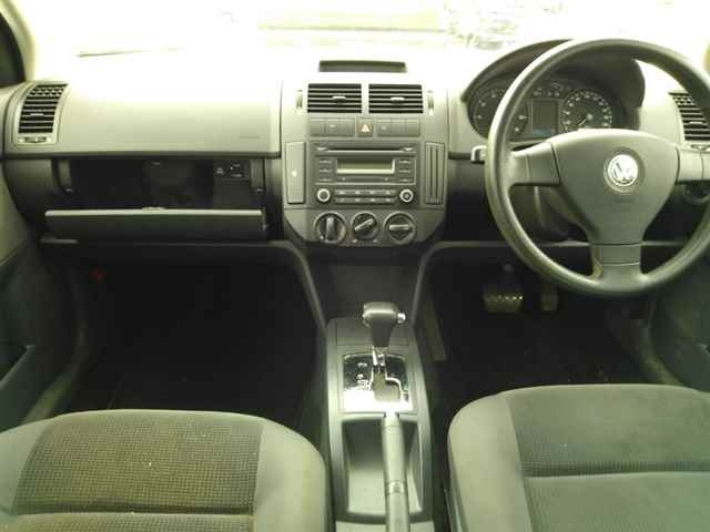 VOLKSWAGEN POLO 2008
