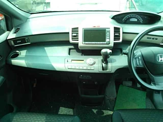 HONDA FREED 2010