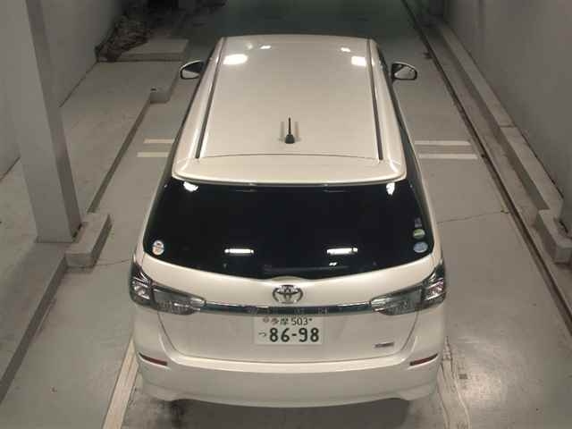 TOYOTA WISH 2014