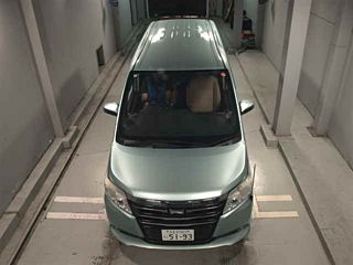 TOYOTA NOAH 2014