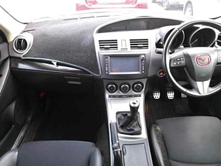 MAZDA AXELA 2009