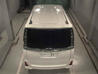 TOYOTA VOXY 2017