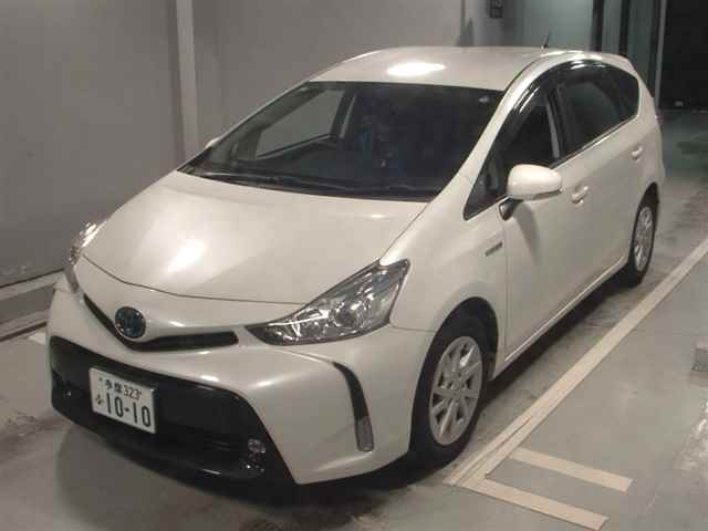 TOYOTA PRIUS ALPHA 2017