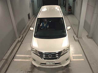NISSAN SERENA 2013