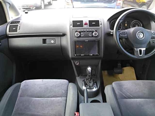VOLKSWAGEN GOLF TOURAN 2011