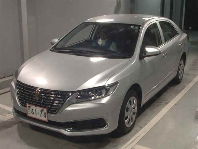 TOYOTA PREMIO 2020