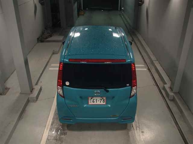 TOYOTA ROOMY 2022
