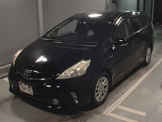 TOYOTA PRIUS ALPHA 2012