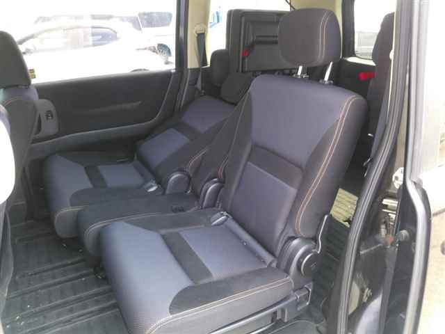NISSAN SERENA 2009