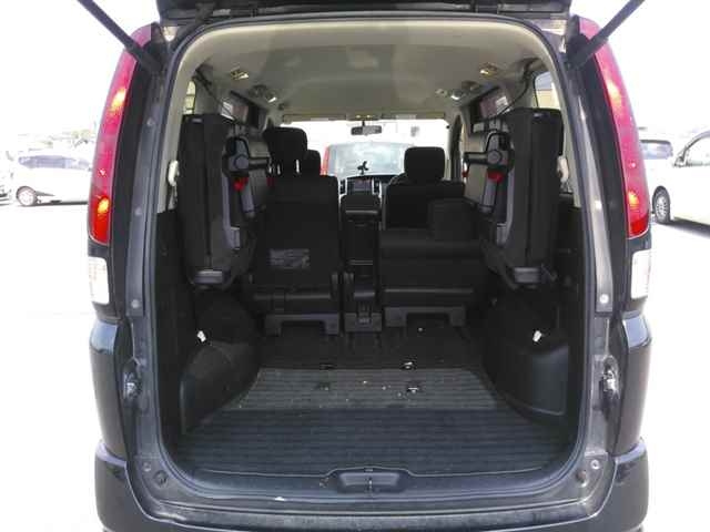 NISSAN SERENA 2009