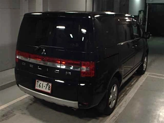 MITSUBISHI DELICA D5 2010