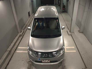 NISSAN SERENA 2015