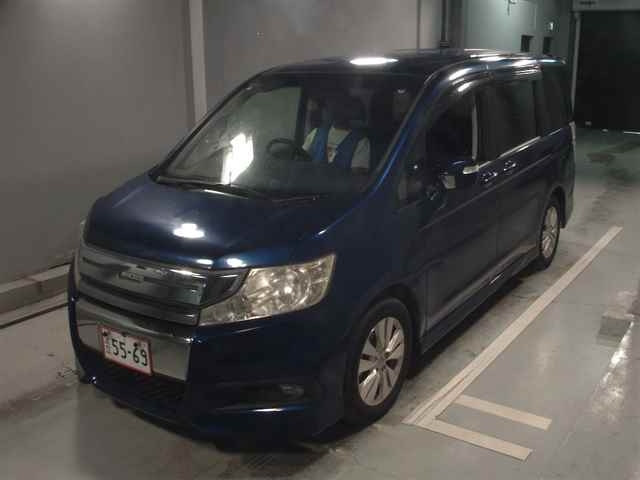 HONDA STEP WAGON 2011