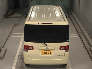 DAIHATSU TANTO 2009