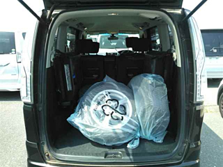 NISSAN SERENA 2014