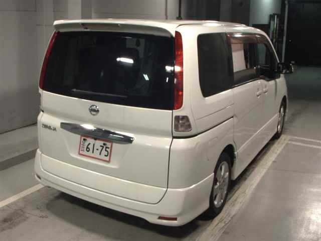 NISSAN SERENA 2010