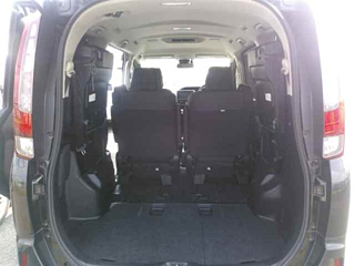 TOYOTA NOAH 2016
