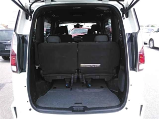 NISSAN SERENA 2019
