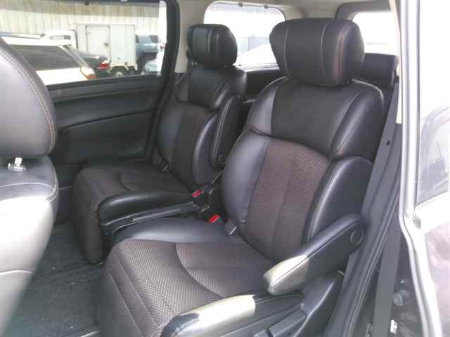 NISSAN ELGRAND 2011