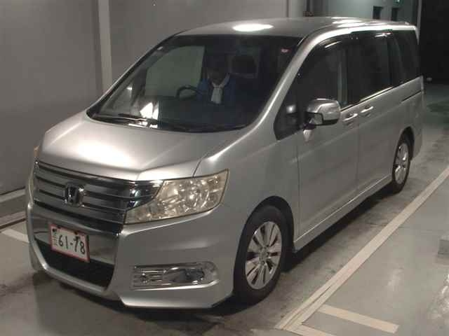 HONDA STEP WAGON 2010