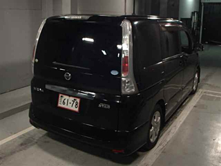 NISSAN SERENA 2010