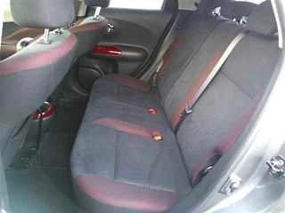 NISSAN JUKE 2010