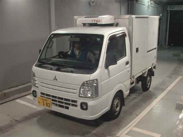MITSUBISHI MINICAB TRUCK 2016