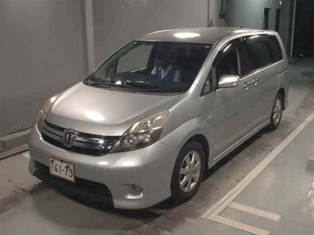 TOYOTA ISIS 2013