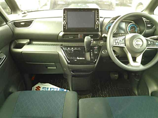 NISSAN ROOX 2020