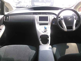 TOYOTA PRIUS 2012