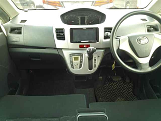 DAIHATSU MOVE 2011