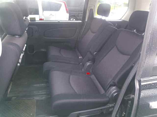 NISSAN SERENA 2011