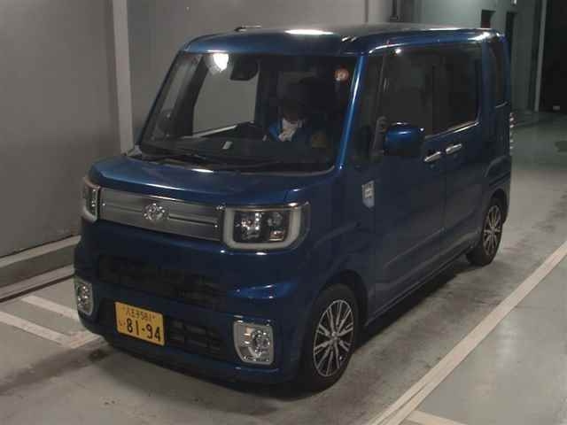 TOYOTA PIXIS MEGA 2016