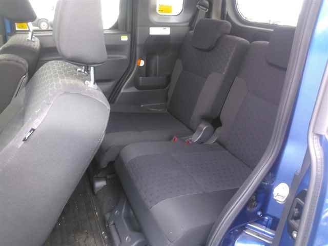 TOYOTA PIXIS MEGA 2016