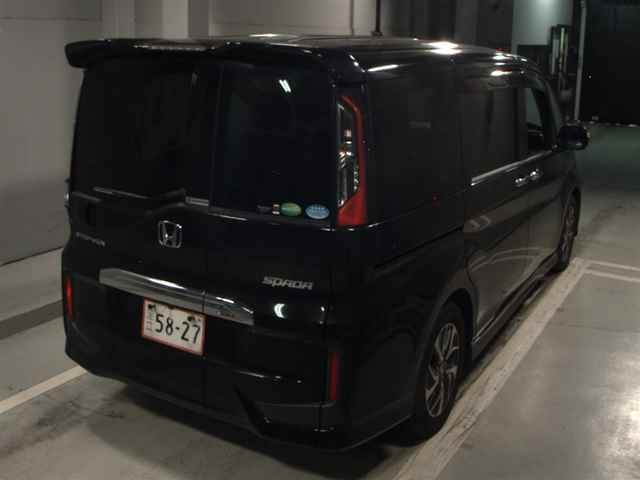 HONDA STEP WAGON 2016