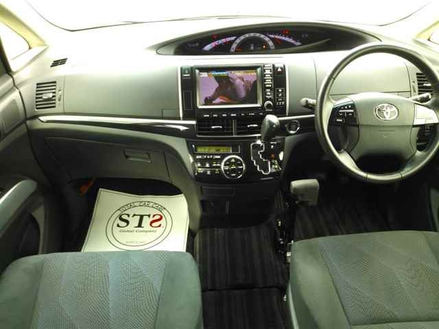 TOYOTA ESTIMA 2014