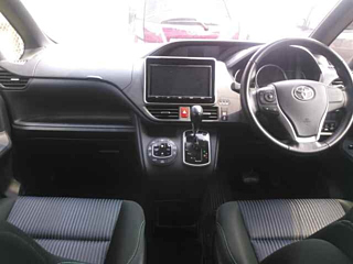 TOYOTA NOAH 2016