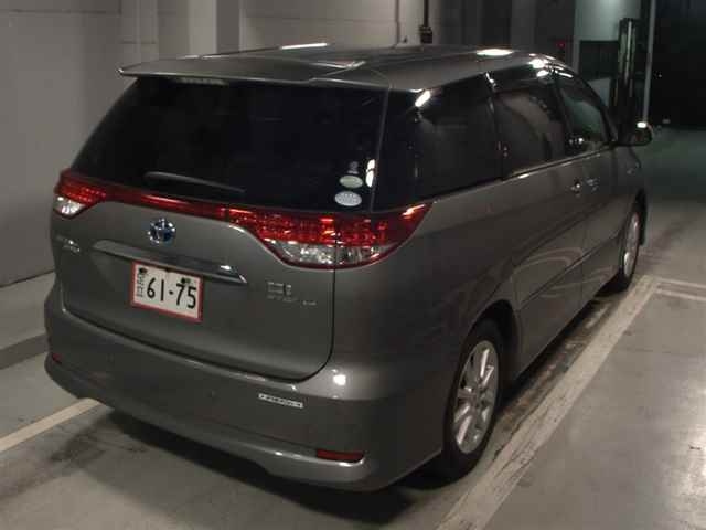 TOYOTA ESTIMA HYBRID 2015