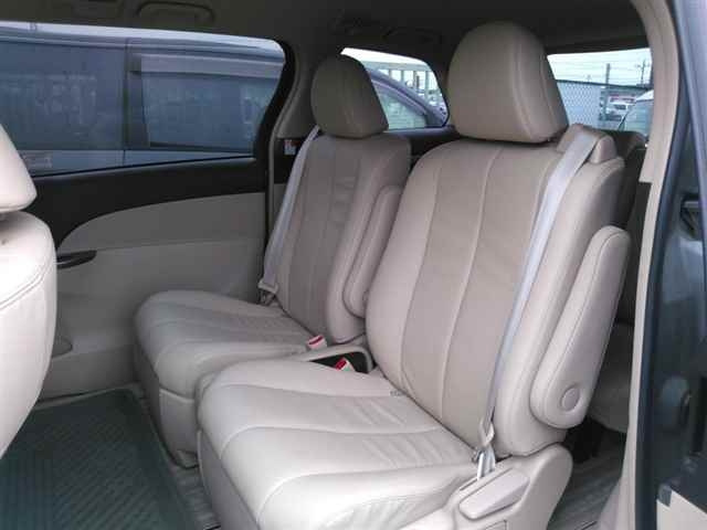 TOYOTA ESTIMA HYBRID 2015