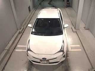 TOYOTA PRIUS 2018