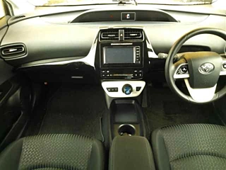 TOYOTA PRIUS 2018